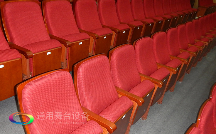 通用舞臺承接廣州市廣鐵一中報告廳舞臺幕布、燈光、音響項目